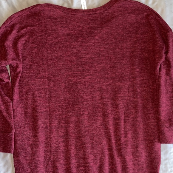 *BNWOT* Medium Zenana Wine Sweater w/ Pockets - Picture 3 of 7